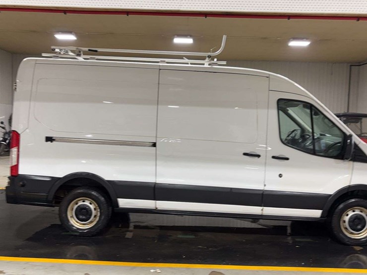 2019-ford-transit-image-6