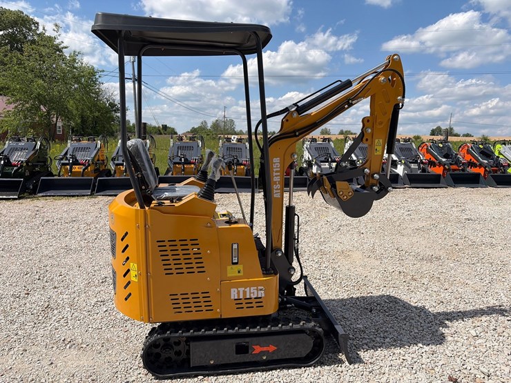 #164-•-unused-2026-ats-rt15r-mini-excavator-image-2