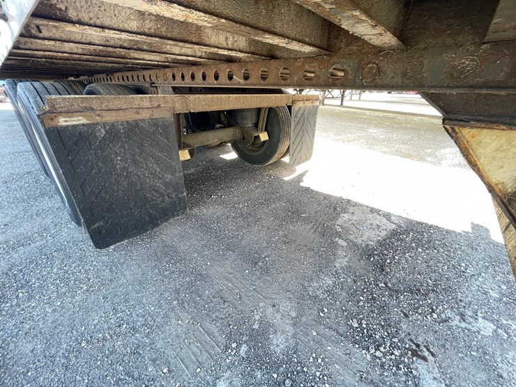 #316-•-2011-wabash-semi-trailer-(has-wi-title)-(denmark,-wi)-image-13