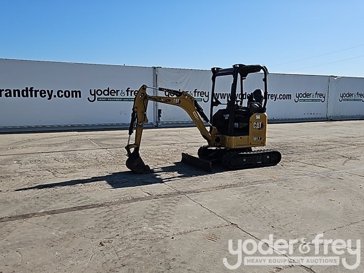 2023-caterpillar-301.7-image-2
