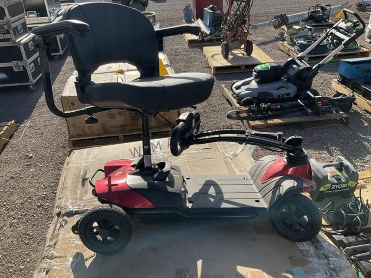 (3)-electric-scooters-image-4