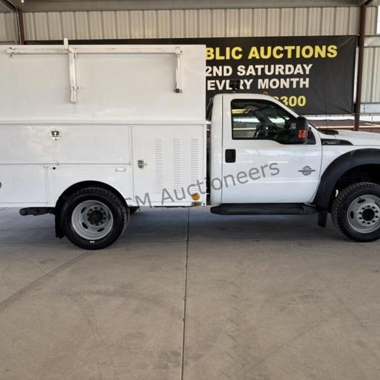 2014 FORD F550