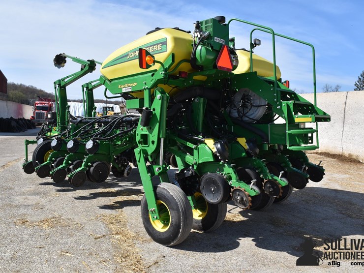 2016-john-deere-1775nt-image-7