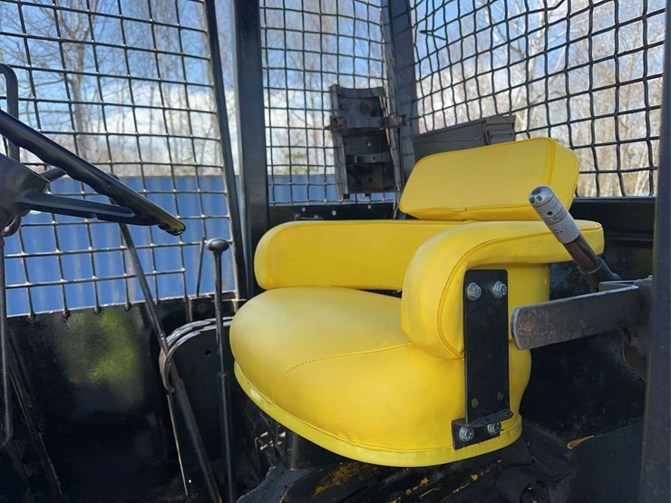 john-deere-440c-image-21