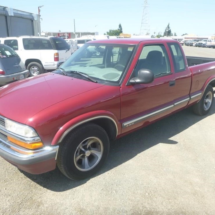 1998 CHEVROLET S10