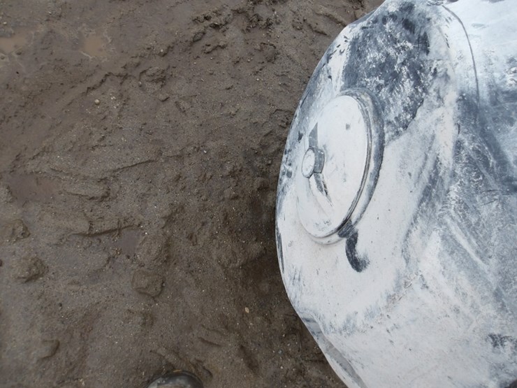 #7485-•-plastic-tank-&-valve-image-2
