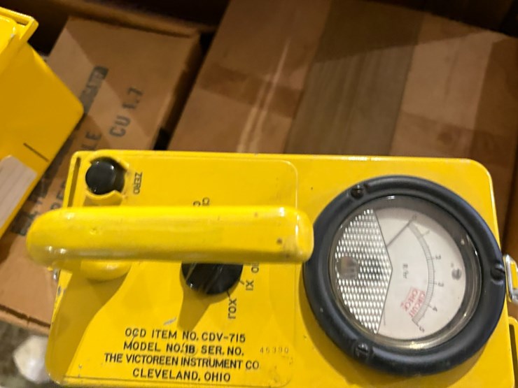 #42071-•-lot-of-(~30)-boxes-of-radiation-detection-sets-image-5