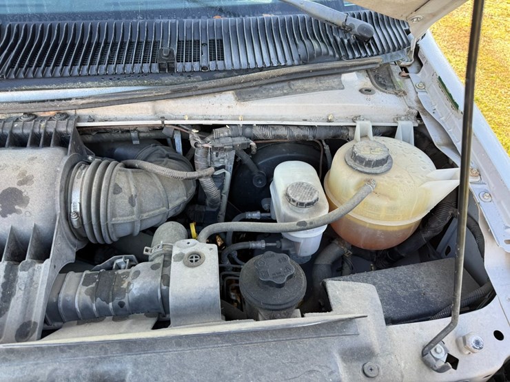 2014-ford-e350-image-17