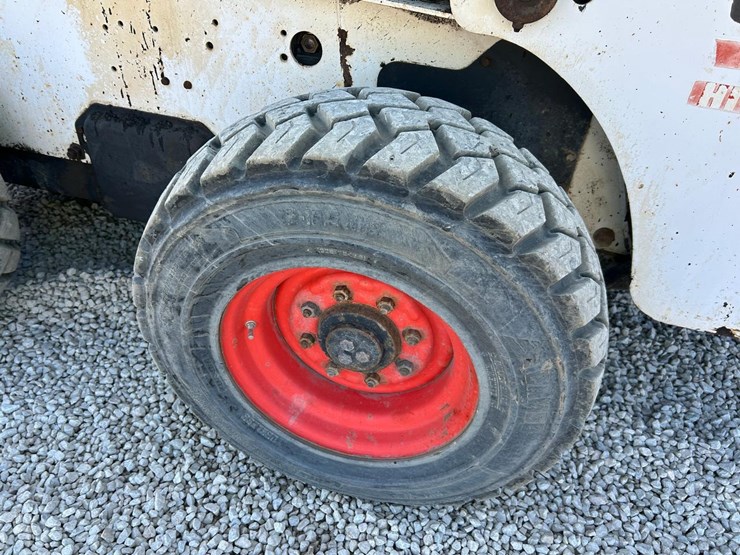 bobcat-s220-image-16