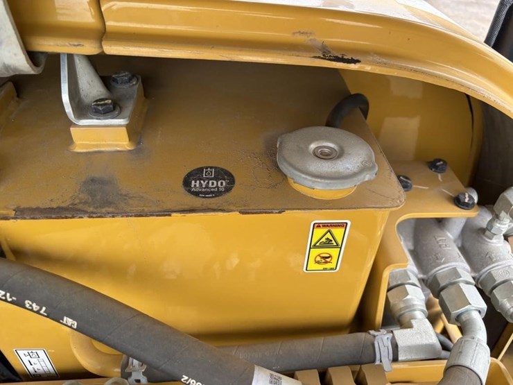 2015-caterpillar-305e2-cr-image-49