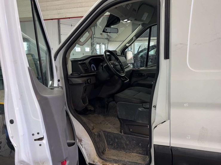 2021-ford-transit-image-9