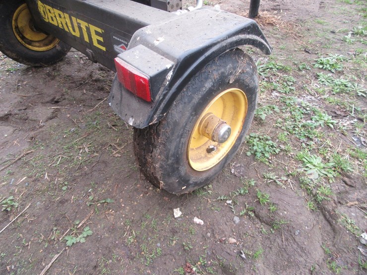 #9580-•-brute-30-ton-log-splitter-image-11
