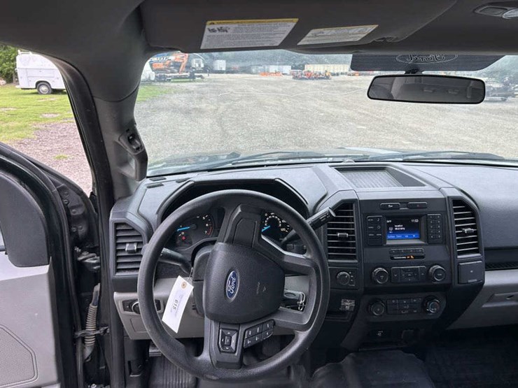 2015-ford-f150-image-16