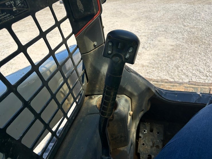 2021-bobcat-t62-image-25