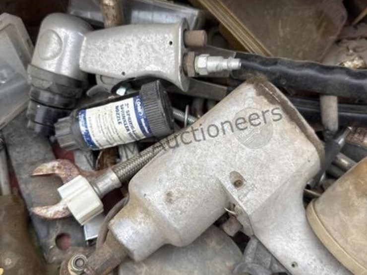 pallet-of-asst-tools-&-toolbox-image-11