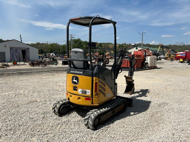 deere-17d-image-4