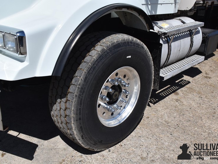 2008-kenworth-t800-image-11