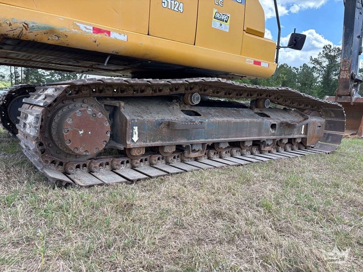 2019-deere-210g-image-45