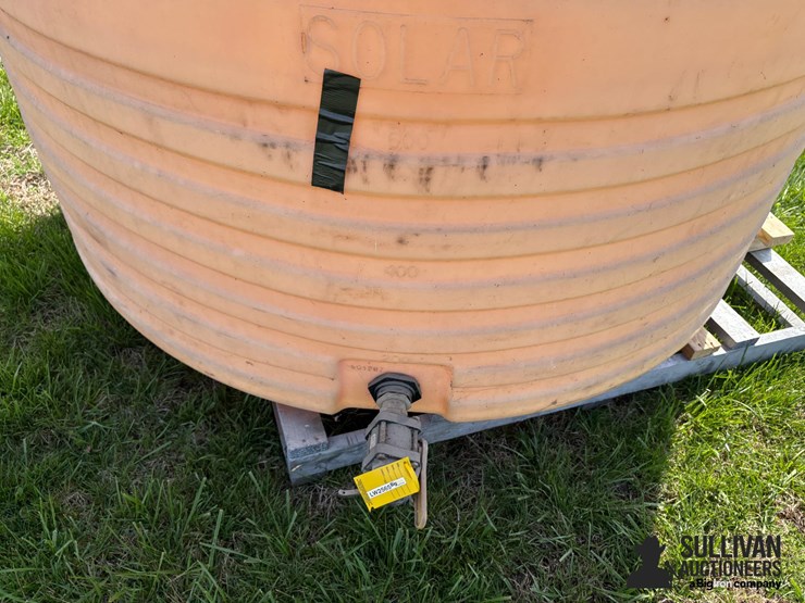 solar-1,200-gal-poly-tank-image-11