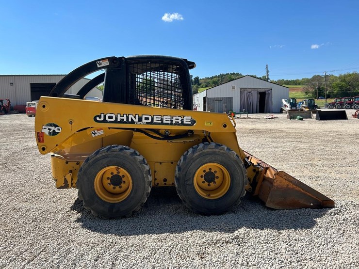 john-deere-270-image-5