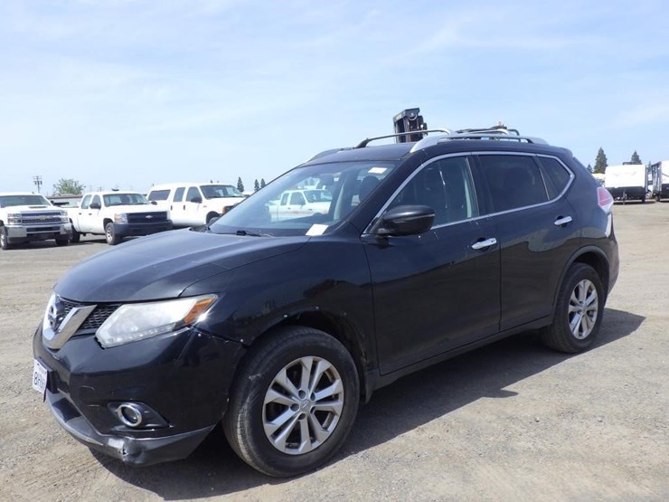 2016-nissan-rogue-image-1