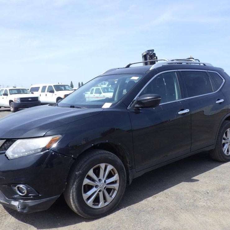 2016 NISSAN ROGUE