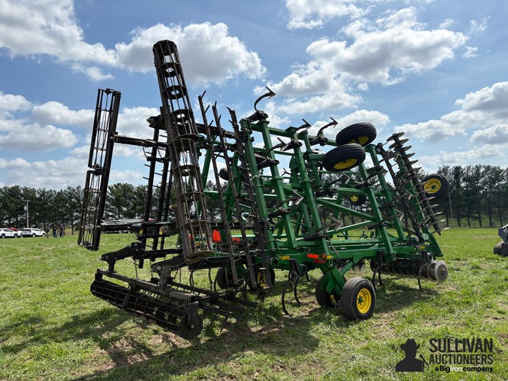 2014-john-deere-2310-image-5