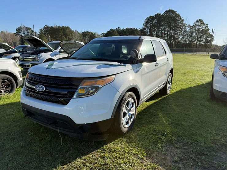 2014-ford-explorer-image-1