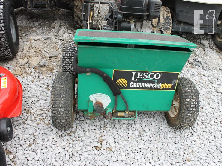 lesco-seed-sower-image-3