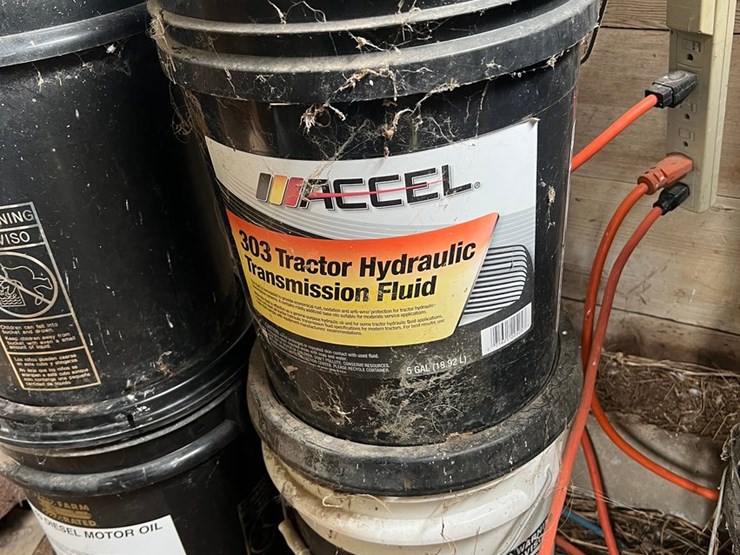 #9629-•-(4)-5-gallon-pails-hydraulic-transmission-fluid-image-3