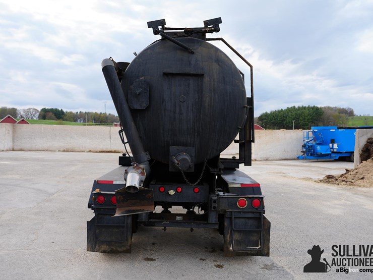 2002-garden-state-32.5'-t/a-liquid-manure-trailer-w/n-tech-5000-tank-image-6