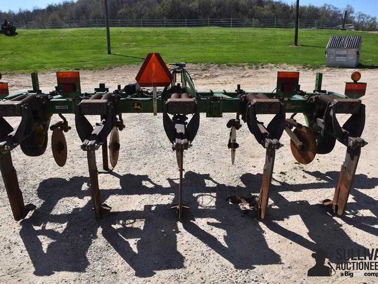 2011-john-deere-2100-image-6