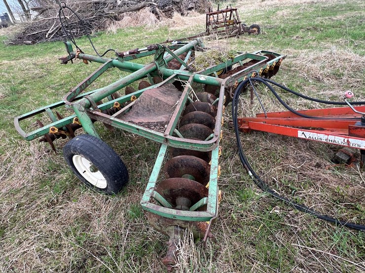 john-deere-12-image-3