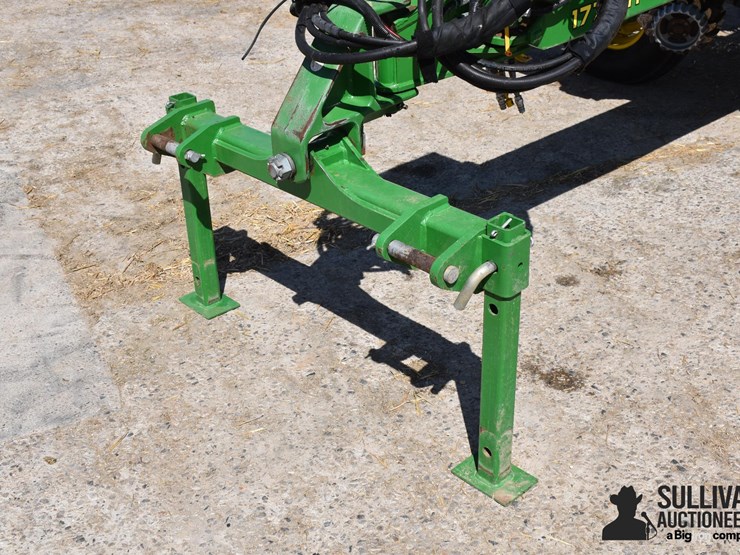 2014-john-deere-1775nt-image-10