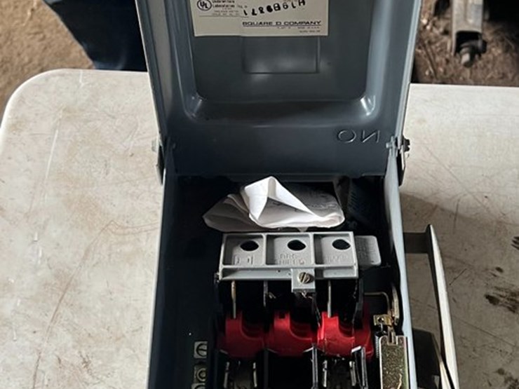 #9634-•-(3)-electrical-boxes-image-3