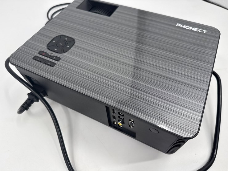 #114-•-phonect-m5-led-projector-image-3