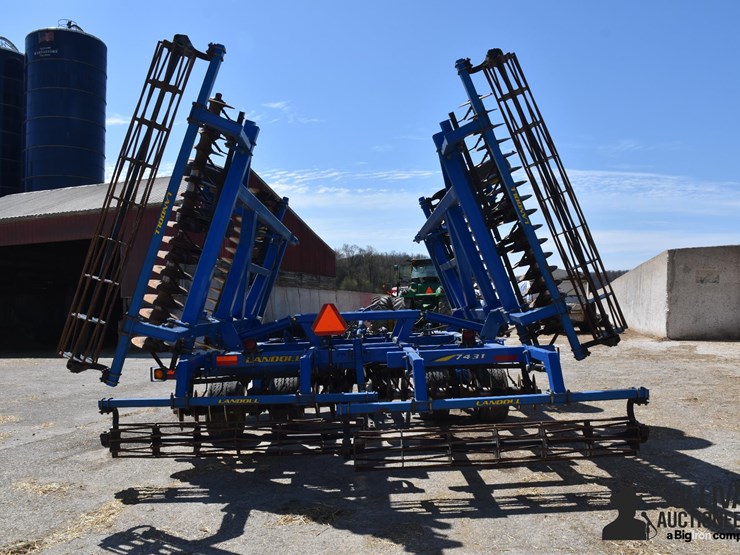 2010-landoll-7431vt-plus-33'-vertical-tillage-tool-image-6