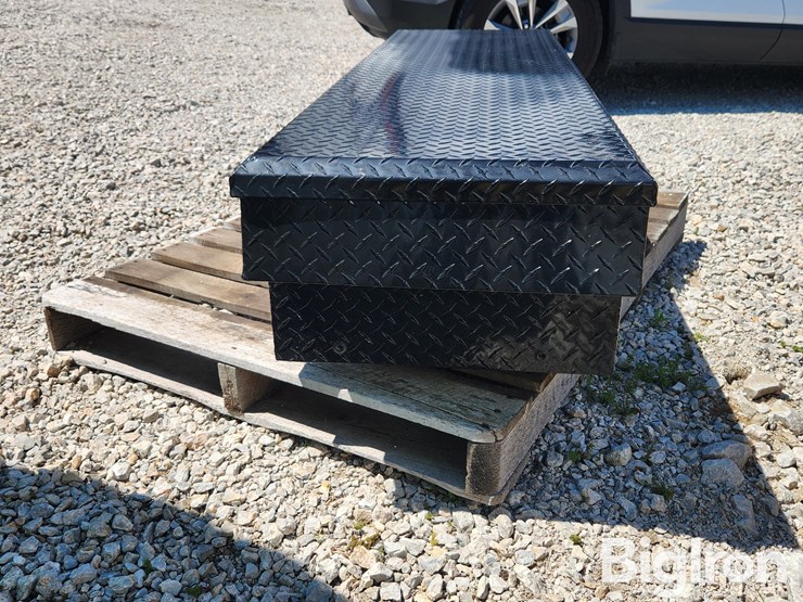 truck-bed-toolbox-image-6