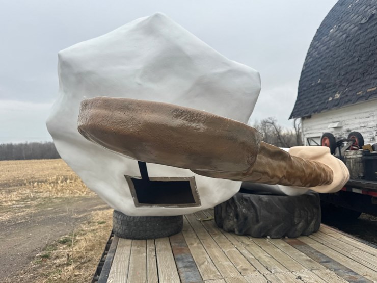#9000-•-happy-chef-statue-(elk-river,-mn)-image-25