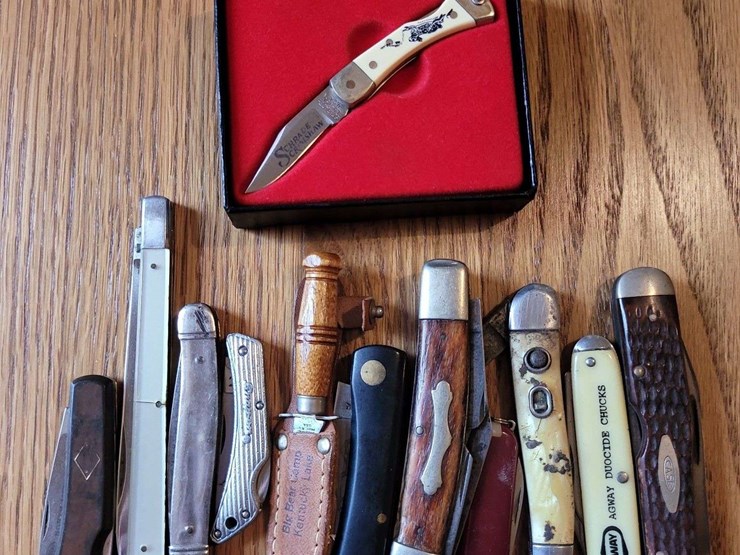 collection-of-assorted-pocket-knives-and-fixed-blade-knife-image-1