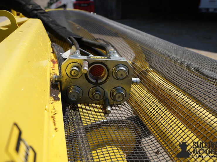 2021-john-deere-659-image-11