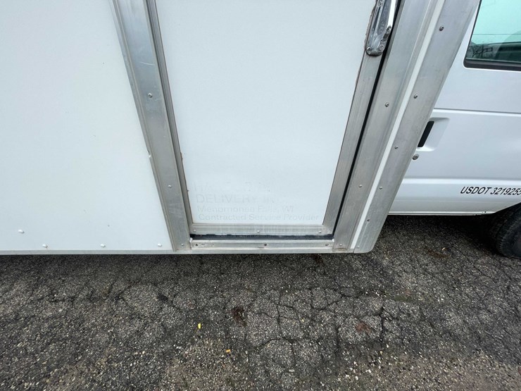 2016-ford-e450-image-46