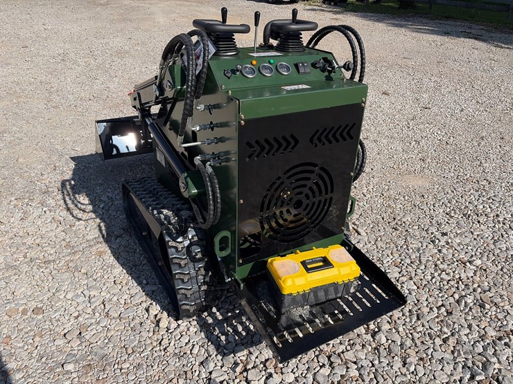 #201-•-unused-2026-zjg-zj-380-mini-skid-steer-loader-image-4