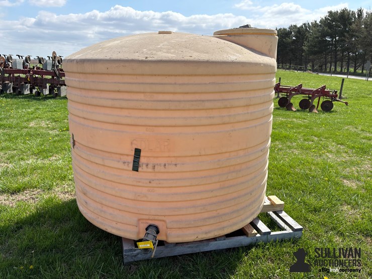 solar-1,200-gal-poly-tank-image-2