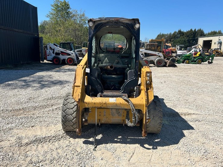 2017-caterpillar-232d-image-7