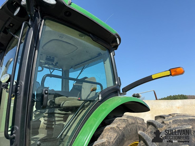 2018-john-deere-8295r-image-18