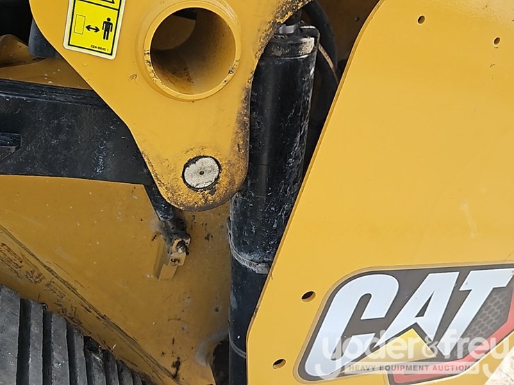 caterpillar-255-image-22