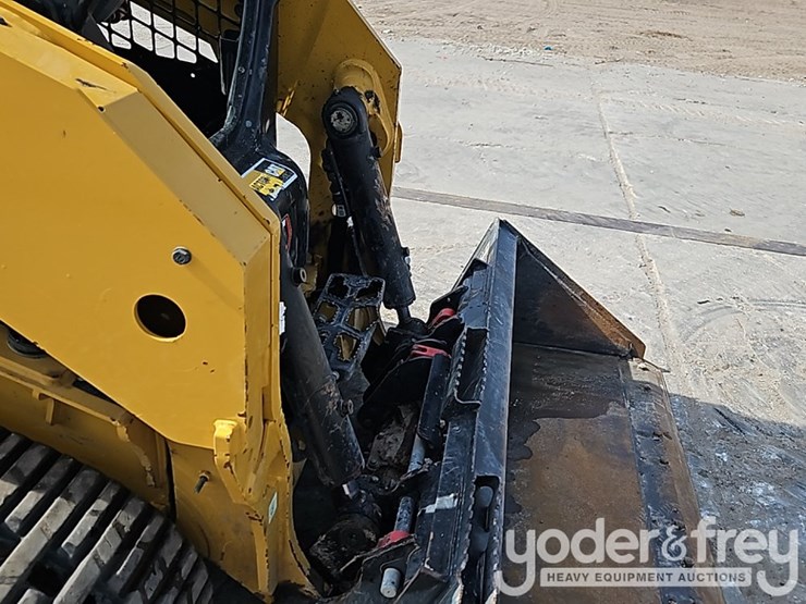 caterpillar-255-image-13