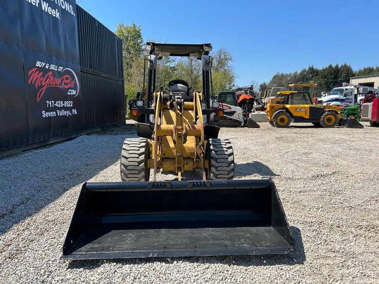 2015-caterpillar-903c-image-7