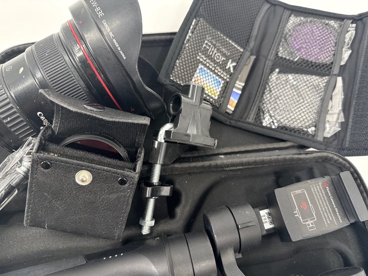 #112-•-lot-of-various-photography-equipment-image-5